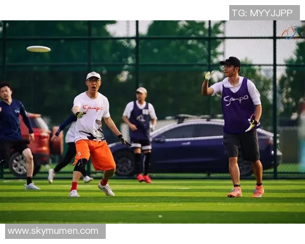 上海飞盘队逆袭之路揭秘世界滑板锦标赛背后的奋斗与荣耀 上海飞盘队逆袭之路揭秘世界滑板锦标赛背后的奋斗与荣耀