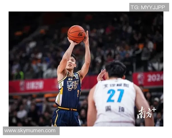 2017年CBA广东队与上海队精彩对决录像回顾分析