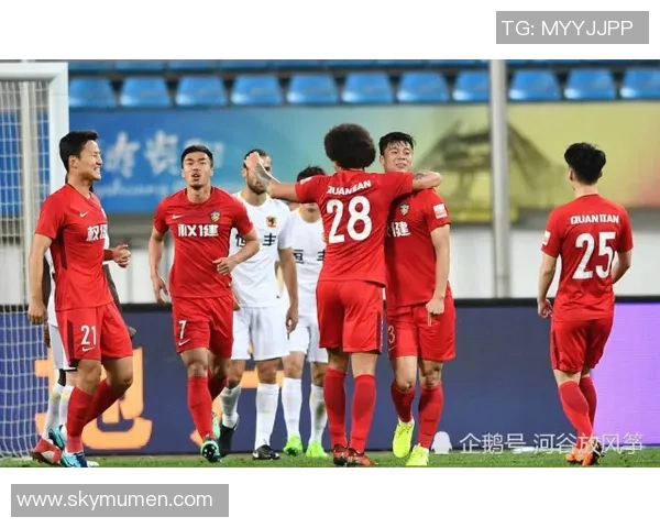 权健与苏宁激战正酣比分悬念不断球迷期待精彩瞬间